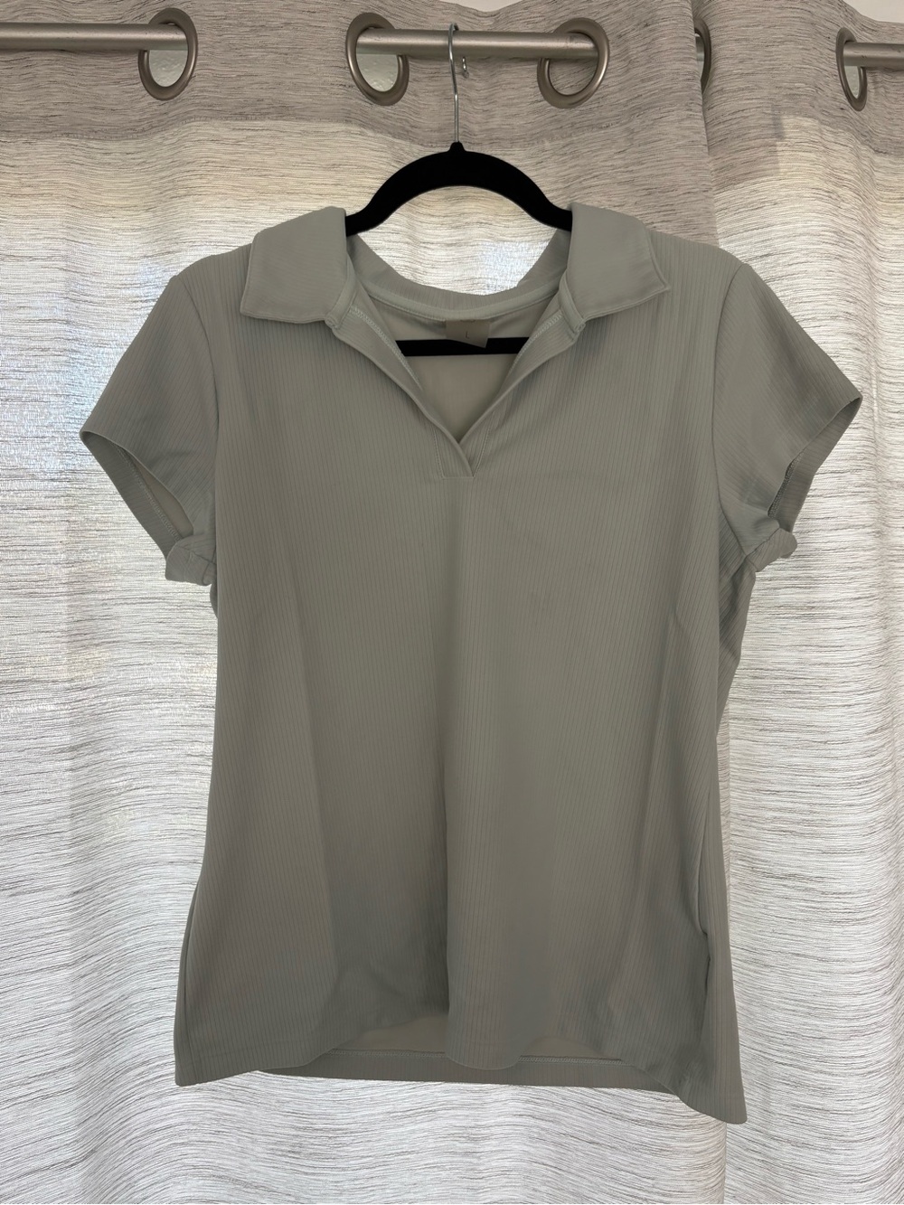 Calia Ribbed Short-Sleeve Polo in Sage Green/light blue - size large